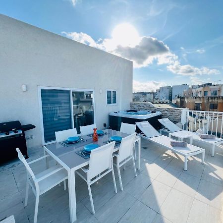 Poseidon Court Penthouse Superior Apartment St. Paul's Bay Exterior photo